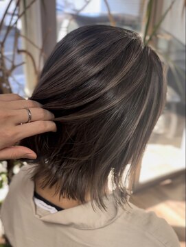 ヴィフ 大船(VIF) 筋感バレイヤージュ/白髪ぼかし/脱白髪染め/大船駅/大船/TOKIO