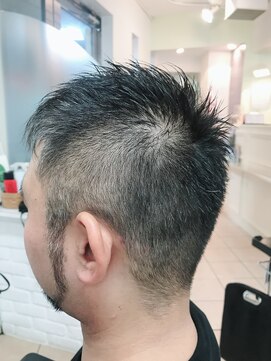 あさひ バリカンを使わない柔らかな刈り上げスタイル