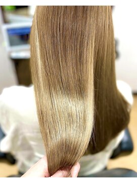シルエットヘアメイク(silhouette hair make) 【髪質改善/縮毛矯正】カラーしている方も◎