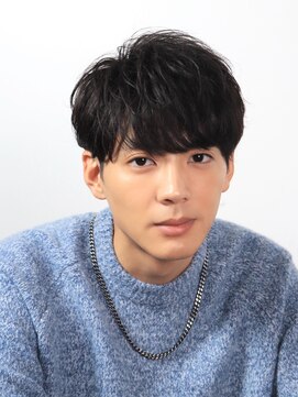 ネイビー(NAVY) スタイリング簡単サイドパート 束感 刈り上げマッシュ