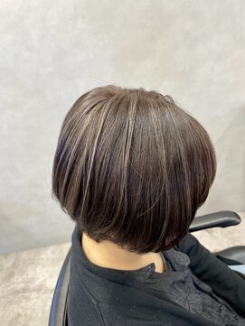 ノアル(NOAHL) G 白髪ぼかしハイライト細め/ナチュラルハイライト