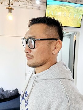 エイス 梅田 中津(Ace) ストラッサーヘア