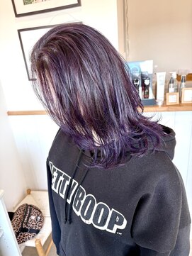 ジジ フィーカ 佐野(Gigi fika) レイヤーカット ラベンダーハイライト