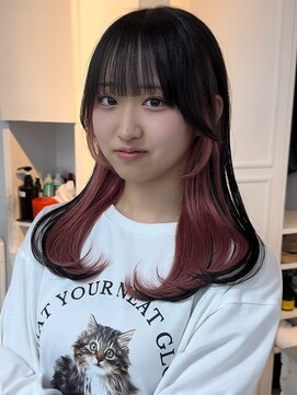 ミーム 原宿 表参道(meme) "韓国風インナーカラーピンク×レイヤーカット