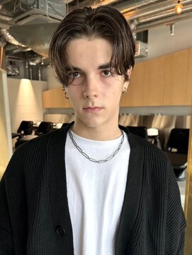 スクリーン(SCREEN) スペインカール/スパイキーショート/フェザーパーマ/三宮/元町