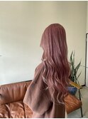 ピンクベージュ
