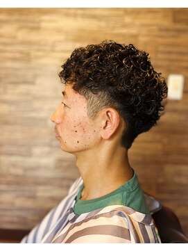 ルアナ スパシエ 千住大橋店(Luana) メンズパーマスタイル
