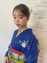 シキ(SIKI)&nbsp;タイトアレンジ/韓国風ヘア/成人式ヘア/着物アレンジ