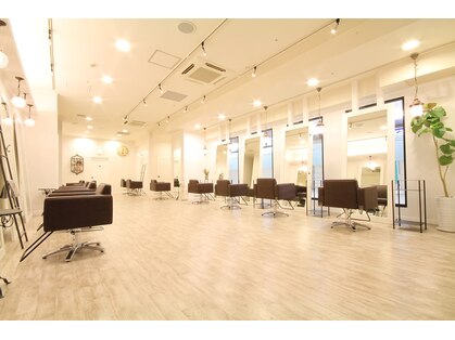 アストラール 大曽根店(astrale)の写真