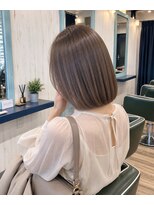 ルートヘア 辻堂店&nbsp;40代50代大人ボブ丸みグレージュ艶髪小顔ナチュラル上品ヘア