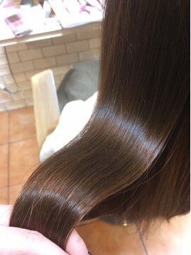 モハナ(m.ohana) うるツヤストレートヘア/マイクロバブルトリートメント