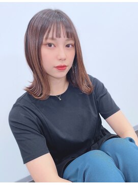 ログネオン(.6 -ROGU- neon) 《ログネオン》切りっぱなし×ショートバング