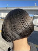 20代、30代、40代柔らかグラデーションボブ透明感アッシュグレー