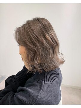 ヨーク(YOKE) YOKE 切りっぱなしボブ シアーグレージュ ブリーチ