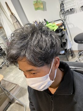 ヘアーシェルターフォーメン(Hair Shelter for men) シルバーアップバング