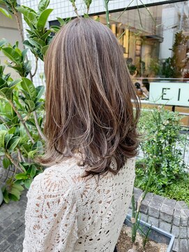 エイゾー(EIZO) 艶ハイライトベージュ