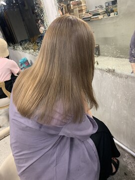 ロイジー(roijir) 表参道roijir ブリーチカラー×ミルクティーベージュ