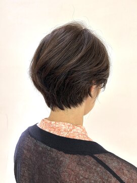 メゾンブラン アヴェダ(Maison Blanc AVEDA) 大人ショートヘア