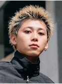 仙台刈り上げないスパイキーショートハイトーンブリーチカラー