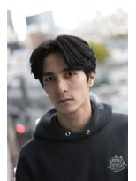 ハレ メンズサロン たまプラーザ(Hale)&nbsp;Haleメンズ刈り上げセンターパートニュアンスパーマたまプラーザ