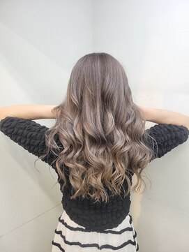 ビーオーダーズ(B-order's) バレイヤージュ×グレージュ