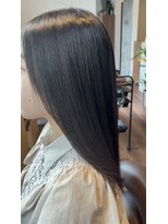 エスト(est.)&nbsp;プレミアム縮毛矯正×髪質改善ミネコラトリートメント