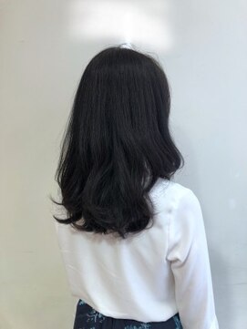 ジェイ エヌ バイ ネオリーブ(J/N by neolive) 【Neolive east】ゆるふわセミロング★