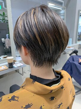 テトヘアー(teto hair) マッシュショート、くっきりハイライト、ネイビーカラー