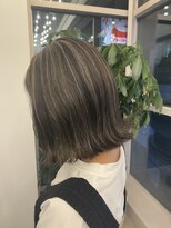 アプリバイリアン 浦和2号店(appri by Rien)&nbsp;コントラストハイライト/切りっぱなしボブ