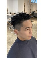 ザ オーダー(THE ORDER)&nbsp;ツイストスパイラルパーマ波巻きスパイラルパーマフェードカット