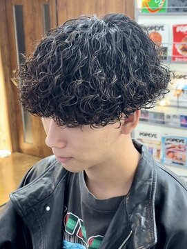 ウェイビーエフティフィフス 横浜西口(WAVEY ft.fifth) 波巻きパーマツイストパーマ波巻きスパイラルパーマメンズパーマ