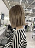 ボブ＋ベージュカラー
