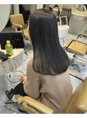 ストレートロングヘア×ダークグレージュ