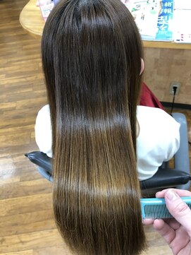 ヘアーズ サエミ 髪質改善（トリートメント）