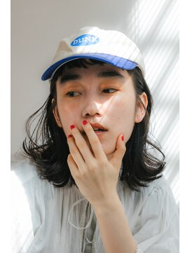 リッカ シーダ(LYCKA SIDA) ぱつっと外ハネミディアム