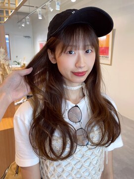 クシェル(kuschel) ぱっつん前髪xレイヤーカットxお洒落ブリーチなしベージュカラー