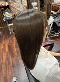 透明感あふれるツヤ髪へ導く髪質改善カラー