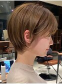 黒髪オリーブグレー小顔ココアベージュショートボブ