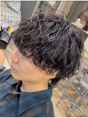 緩めシャドウパーマメンズ縦落ち波巻きツイストスパイラルパーマ