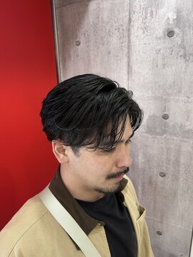 ヘアー ラボ エムツー(hair lab m2) 6:4センターパート×刈り上げショート｜メンズカット