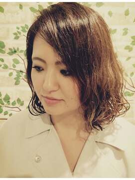 アンプヘアー(A･M･P hair) お手入れ簡単♪ゆるふわカール