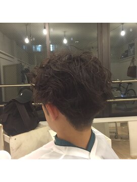 カタチヘアー(HAIR) 。。。。。スッキリ。。。夏。。。ショートのカタチ。。。