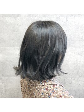 キャラ シャローネ 池袋(Chara Chalone) 透明感/ブリーチ1回でもきれいなダークグレー【池袋東口】