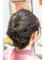 アーニマ(Anima)&nbsp;華やか編み込みアップ