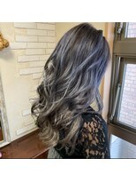 ベルベットヘア 千早店(Velvet hair)&nbsp;シルバーバレイヤージュ　【福岡 聖容】