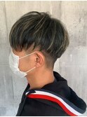 ハイライトカラー/刈り上げショート