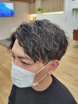 ギフト ヘアーデザイン(gift hair design) ケアパーマツイストスパイラル×アップバング刈り上げショート2