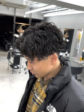 オーバルバイアピッシュ(OVARL by apish) 縦落ちツイストスパイラルパーマメンズパーマ波巻き