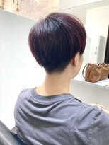 パブロ(Pablo)&nbsp;ツーブロック刈り上げ女子 シャドールーツ風デザインカラー