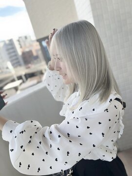 リグ 横浜(Lig.) ホワイトブロンドケアブリーチダブルカラーハイトーンカラー